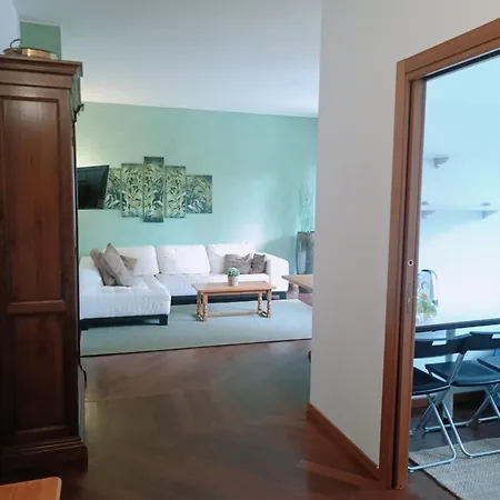 Apartment Casa Albani Wifi & Comfort Tra Centro E Aeroporto *