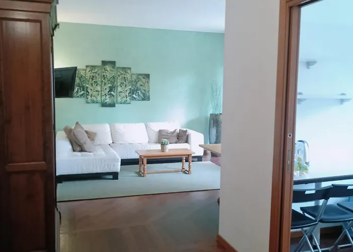 Daire Casa Albani Wifi & Comfort Tra Centro E Aeroporto *